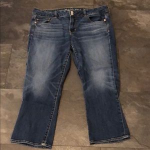 Used pair of AE Capris, size 16